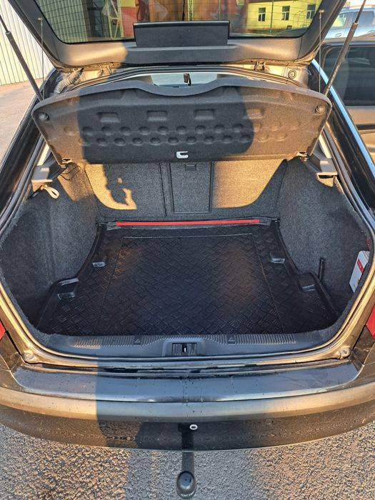 Vând Skoda Octavia 2 EDITION 100