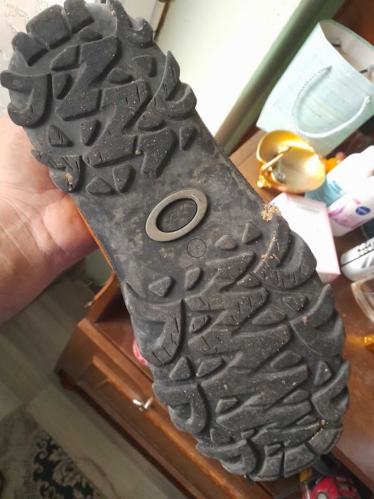 Обувки във   перфектно    състояние от набук