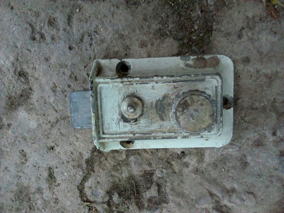 Замки дверные