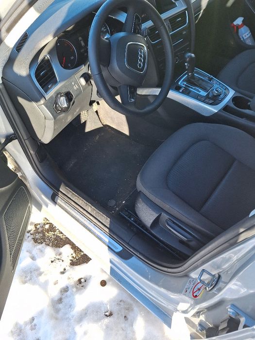 Салон за Ауди А4 В8