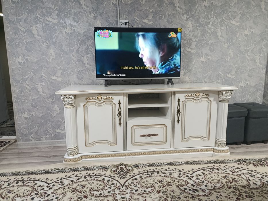 Kamod sotiladi mdf  tv padstafka qsayam boladi