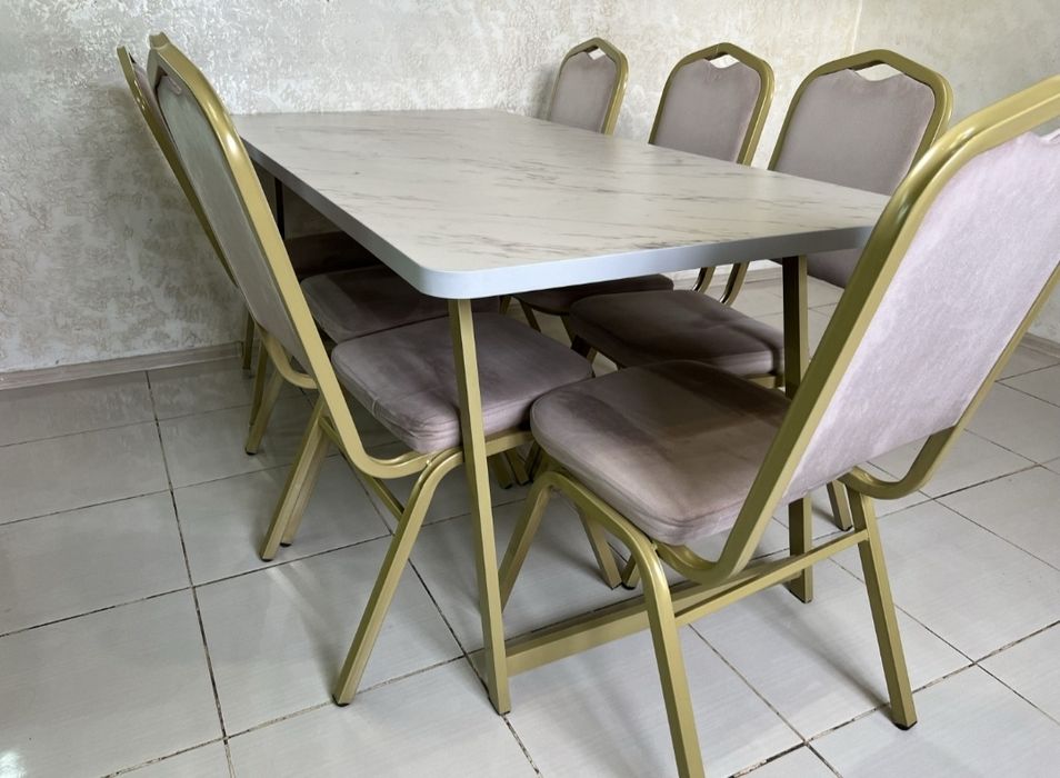 Отдам бесплатно стол комплект