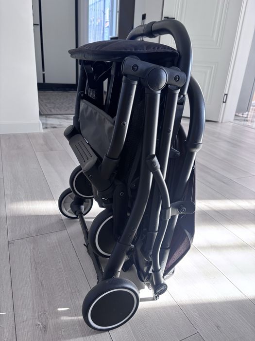 Продам коляску Chicco