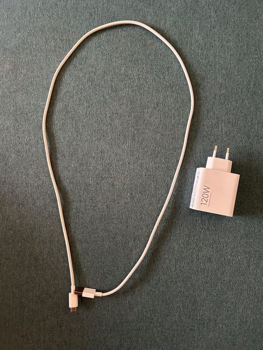 Зарядно xiomi 120 волта