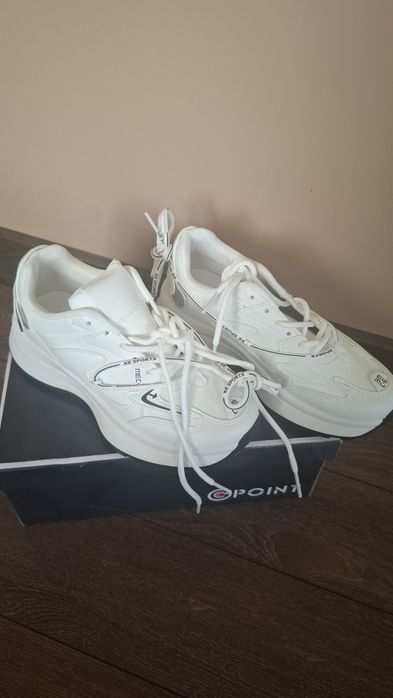 Дамски маратонки