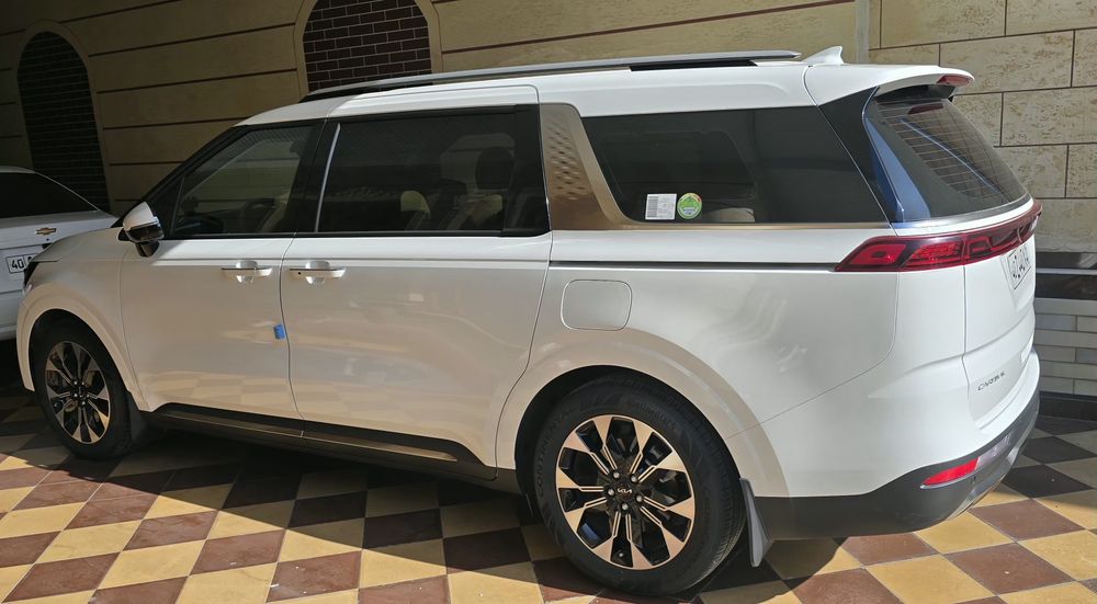 Kia carnival  2023 yil birqul minilgan
