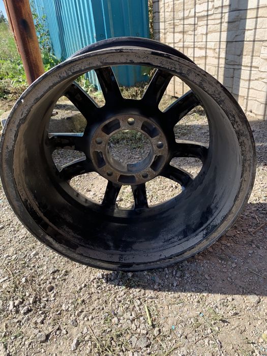 Диск в отличном состоянии R17