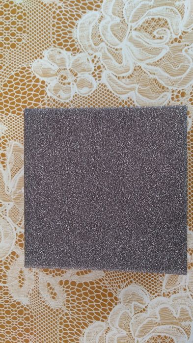 Продавам чисто нови гривна и обеци в комплект. Нови!