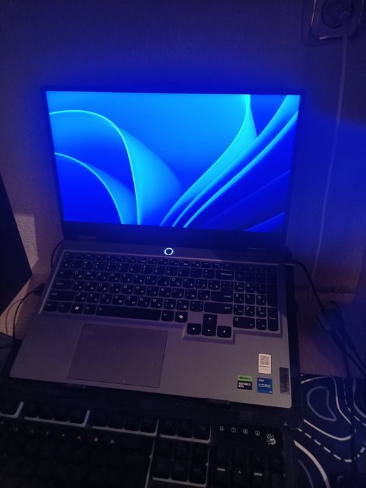 Lenovo LOQ  RTX4050