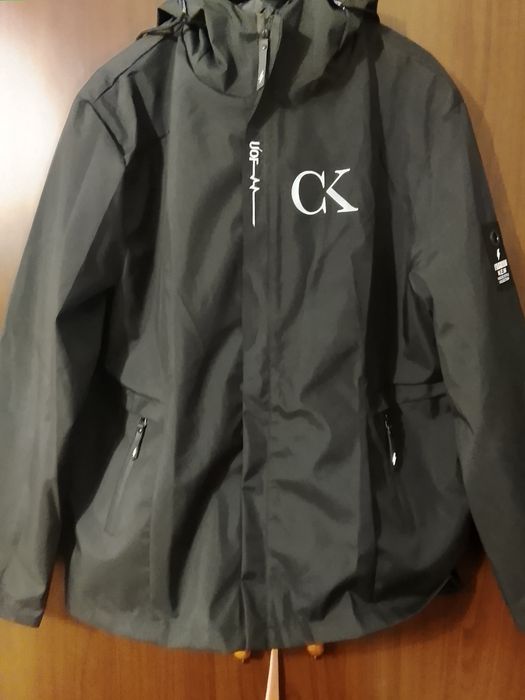 CK geaca de fas sport cu gluga