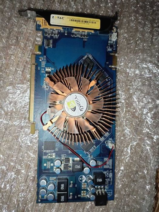 Видеокарта GeForce 9600 GT 512mb