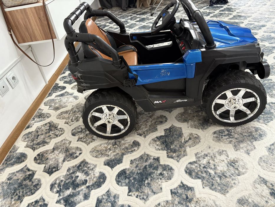 Джип на пульте управление