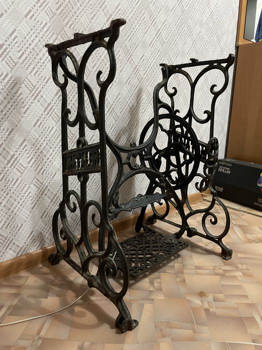 Продам станину от швейной машины.