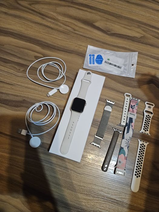 Apple watch SE (gen2) 40 mm Starlight