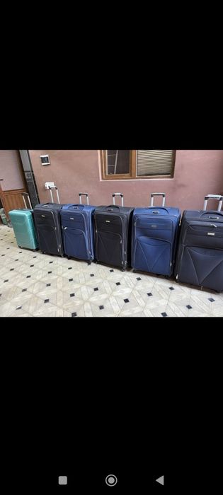 Чемоданы дорожные