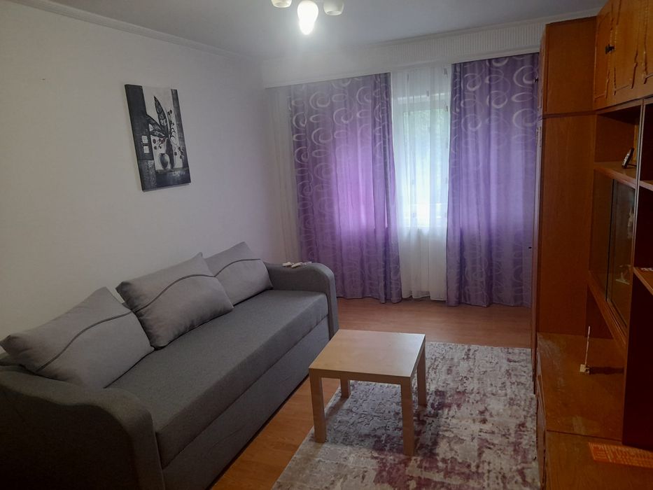 Vând apartament 2 camere, etaj 1, Mioveni