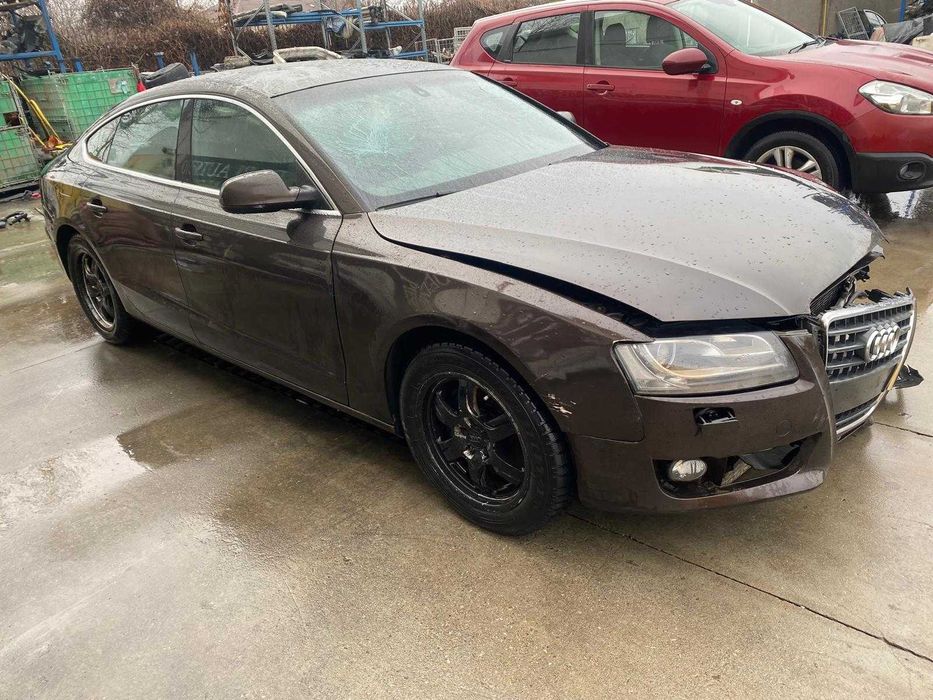 dezmembrez audi a5 8T 2.7tdi cod motor CGKA/usa audi a5/haion audi a5