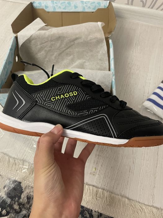 футзальные кросовки