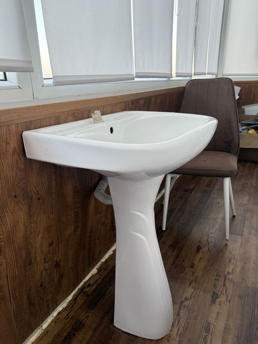 Продам раковину Тюльпан