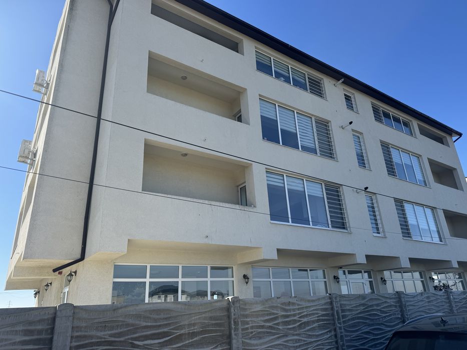 Vand centru ingrijit persoane varstnice (camin de batrani)