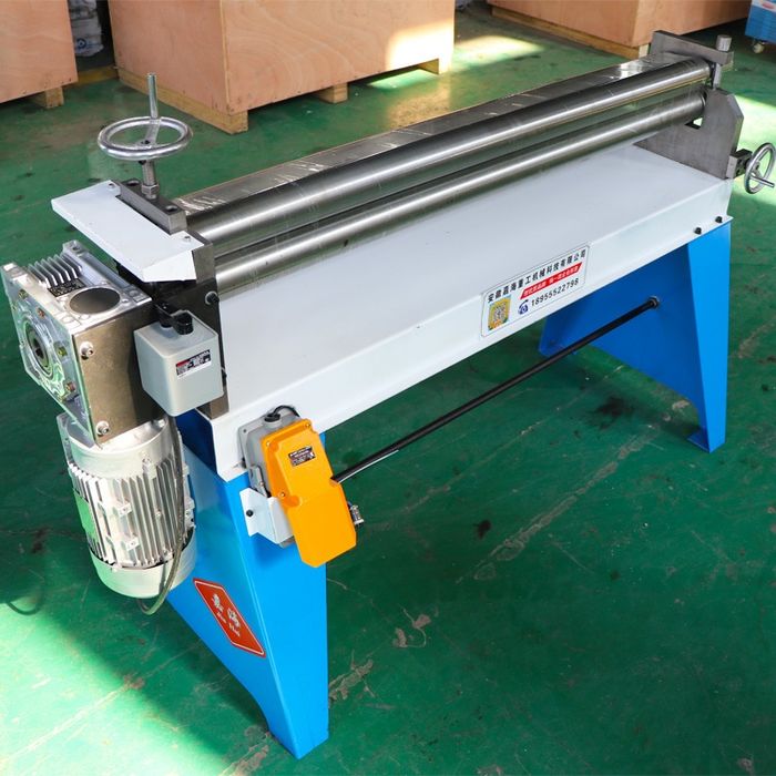 Вальцы трёх валковые, 2*1000 откидные.