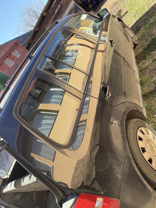 Vand vw turan din 2004