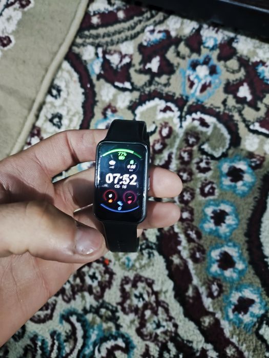 Продаётся HUAWEI WATCH FIT mew