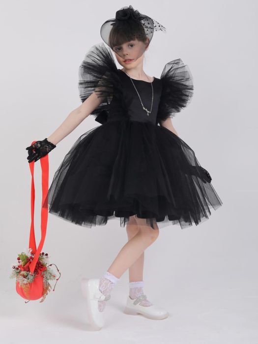 Продам новые платья на девочек от 3х до 9 лет