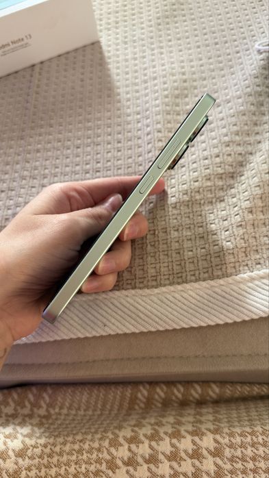 Продам redmi note 13