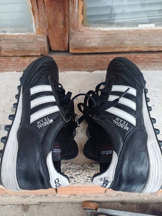 Продавам Стоножки  Copa Mundial team