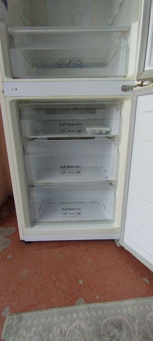 Продам холодильник