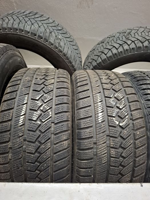 Продам два балона R18