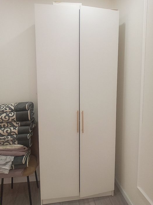 Шкаф двух дверный