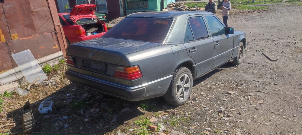 Продам мерседес124