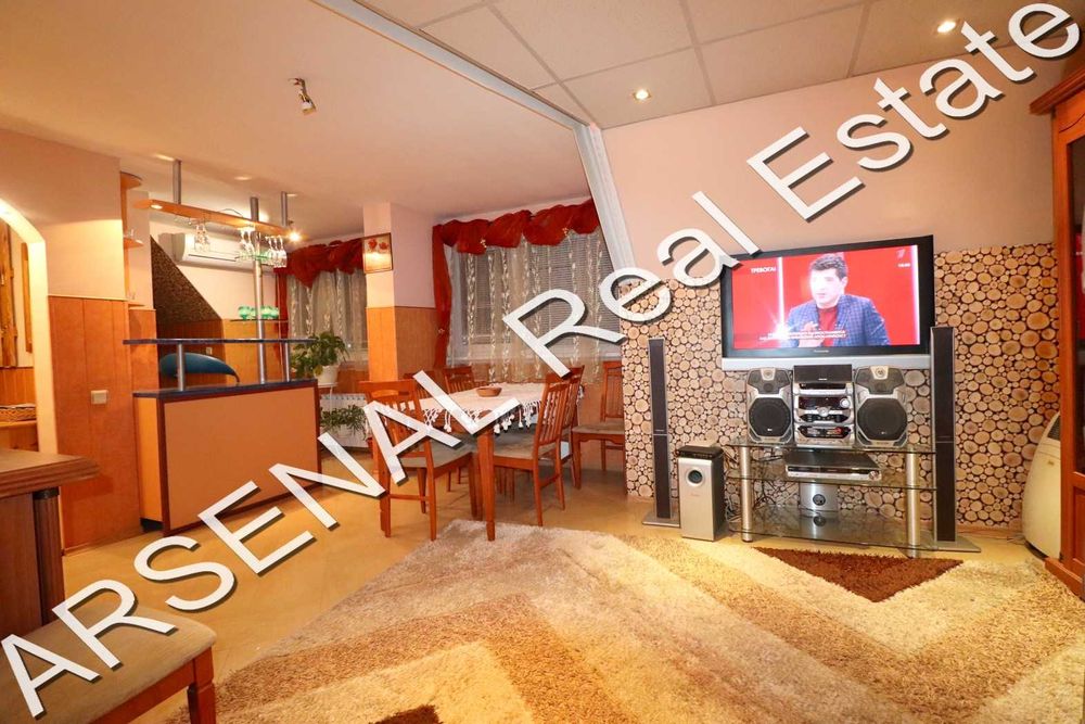 Дава се под наем Тристаен апартамент в София, Център - 110 кв.м за 750 € - Снимка #6