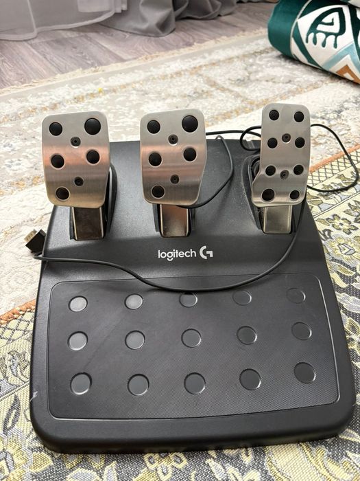 Руль педаль сатылады