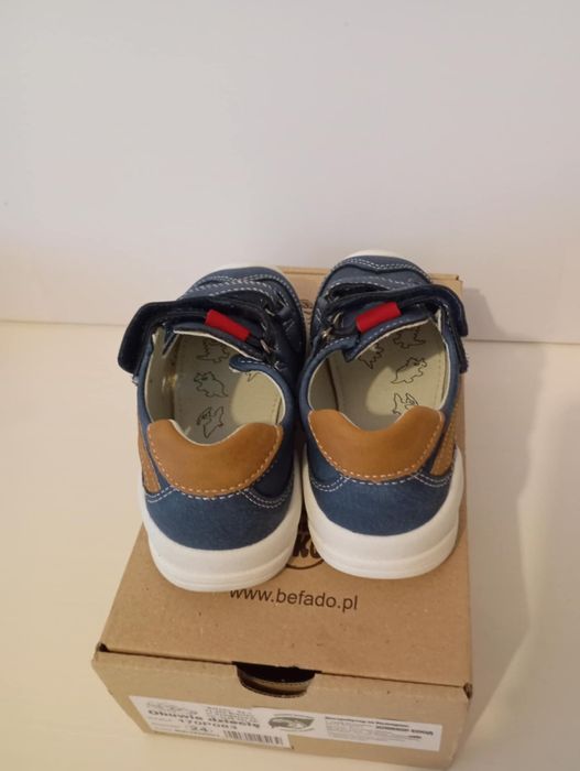 Сандалки Befado 24 номер 15 см стелка. НОВИ, не са обували.