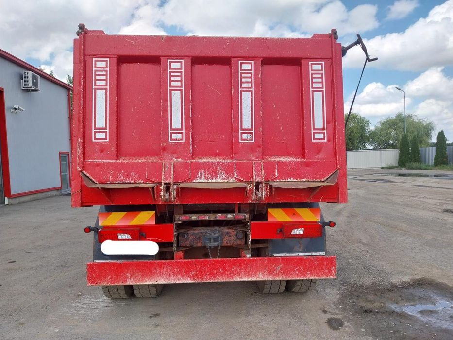 Autobasculanta IVECO 8x4