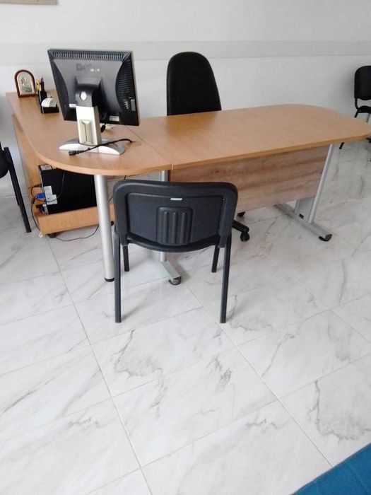 Обзавеждане за офис продавам