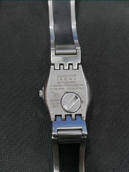 Swatch otginal ayollar soati b/u xolati o'rta