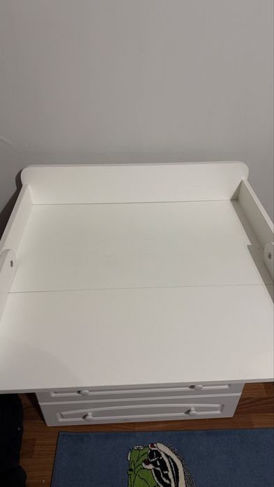 Детский шкаф в белом цвете