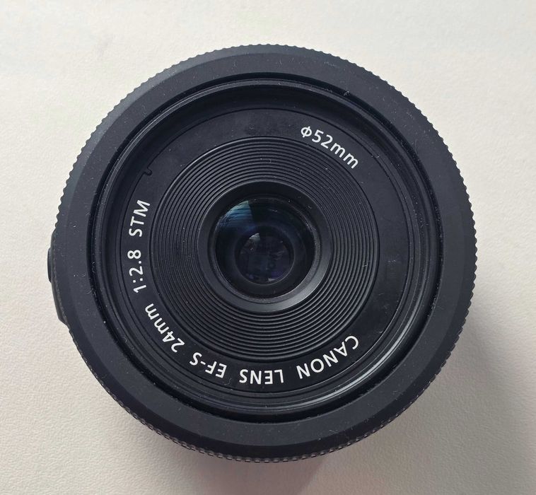 Canon EF-S 24mm f/2.8 STM