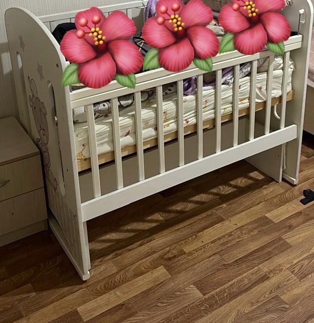 Детская кроватка