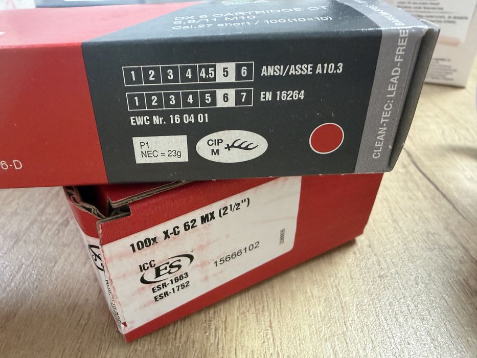 Cuie si capse hilti dx
