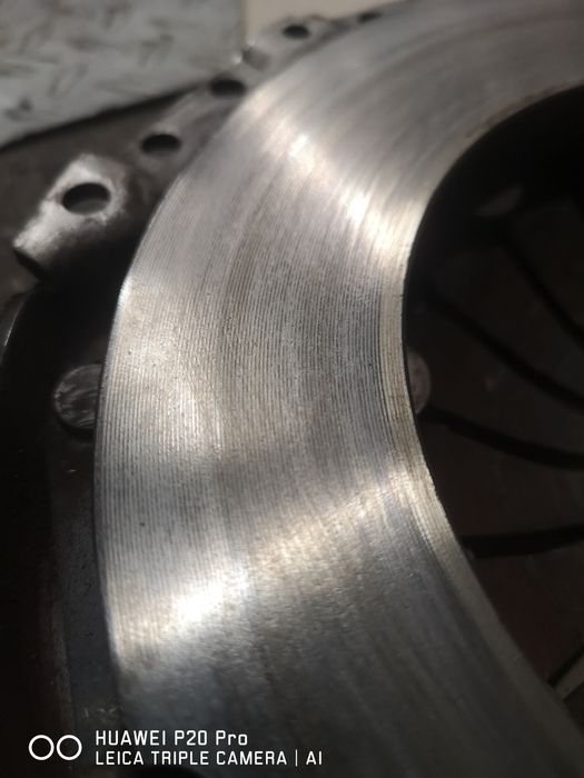 Твърд, плътен маховик и притискател Golf 6 2.0tdi