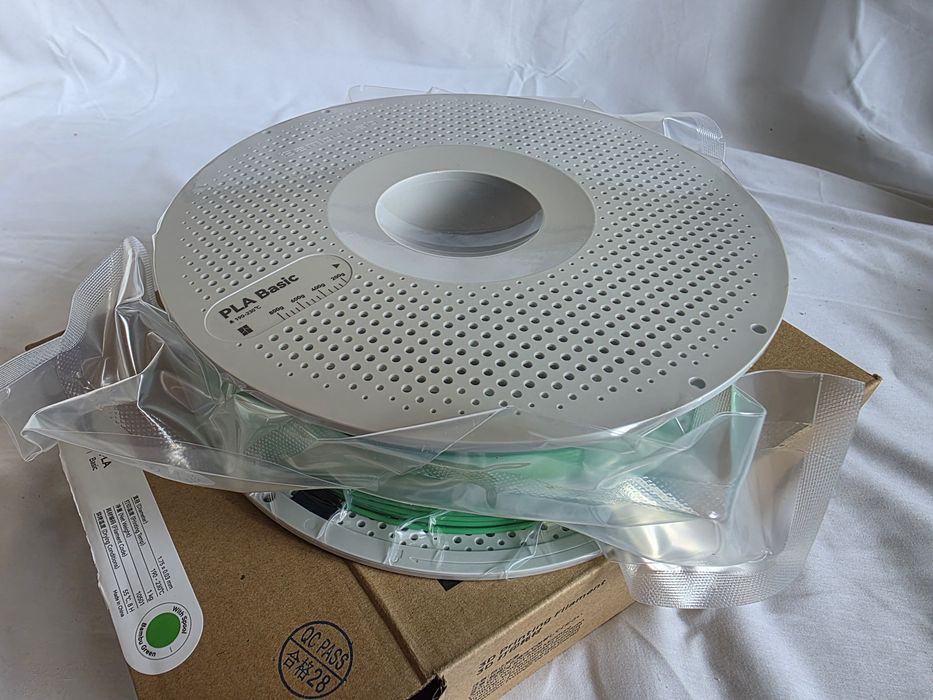 Пластик Bambu Lab PLA Basic Bambu Green (зеленый)