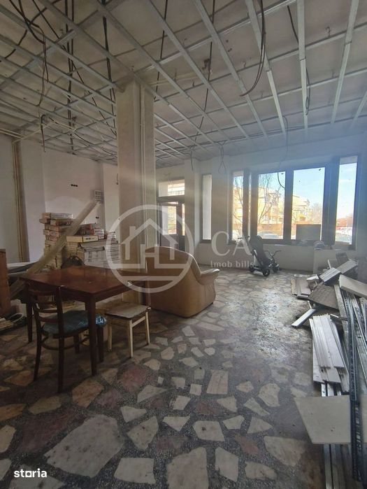 Spatiu comercial cu 6 camere de vanzare in Sanmartin Bihor