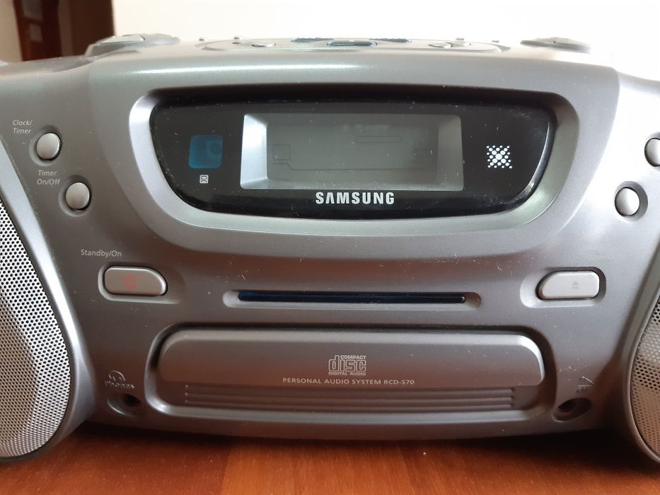 Магнитофон, бумбокс, радио самсунг.