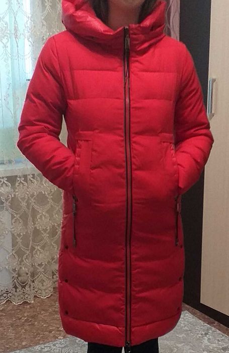 Продаю зимний пуховик