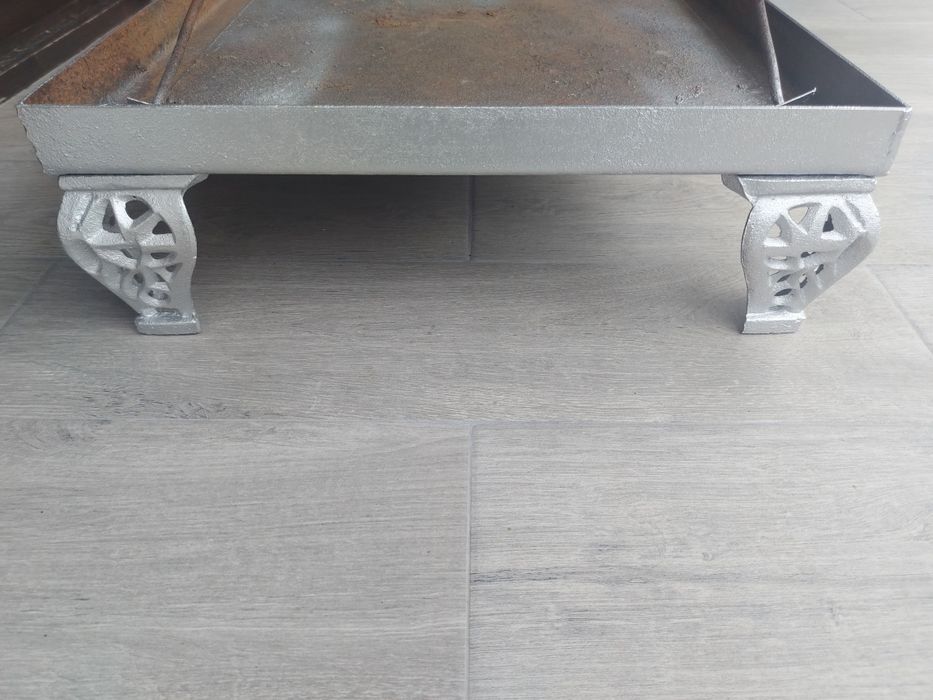 Picioare, plită, cuptor, sobă teracotă